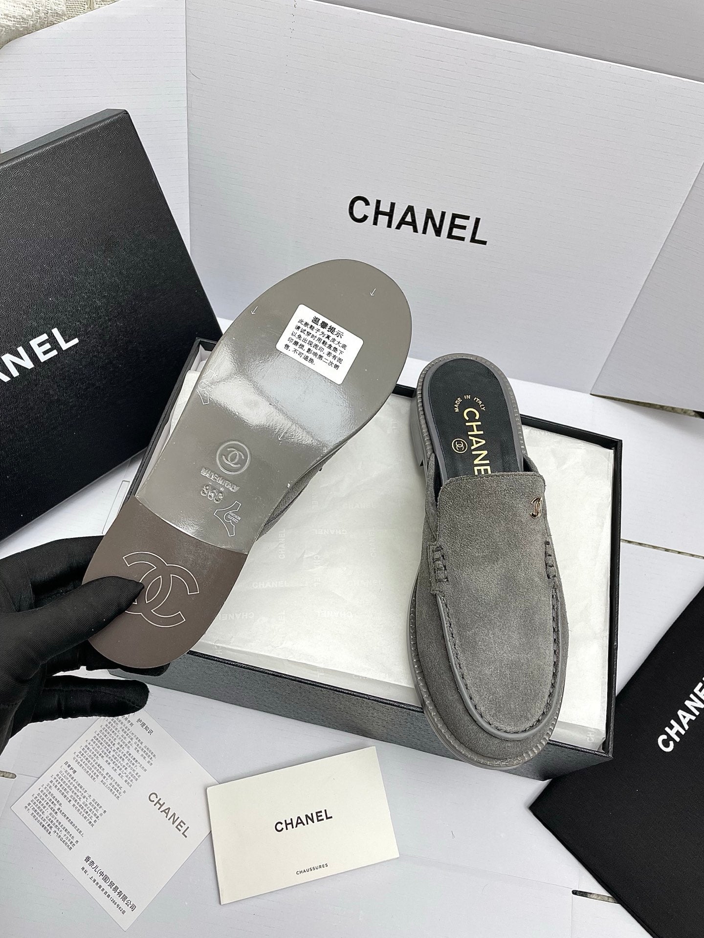 CC 26s Double C Mule Gray Suede 645304