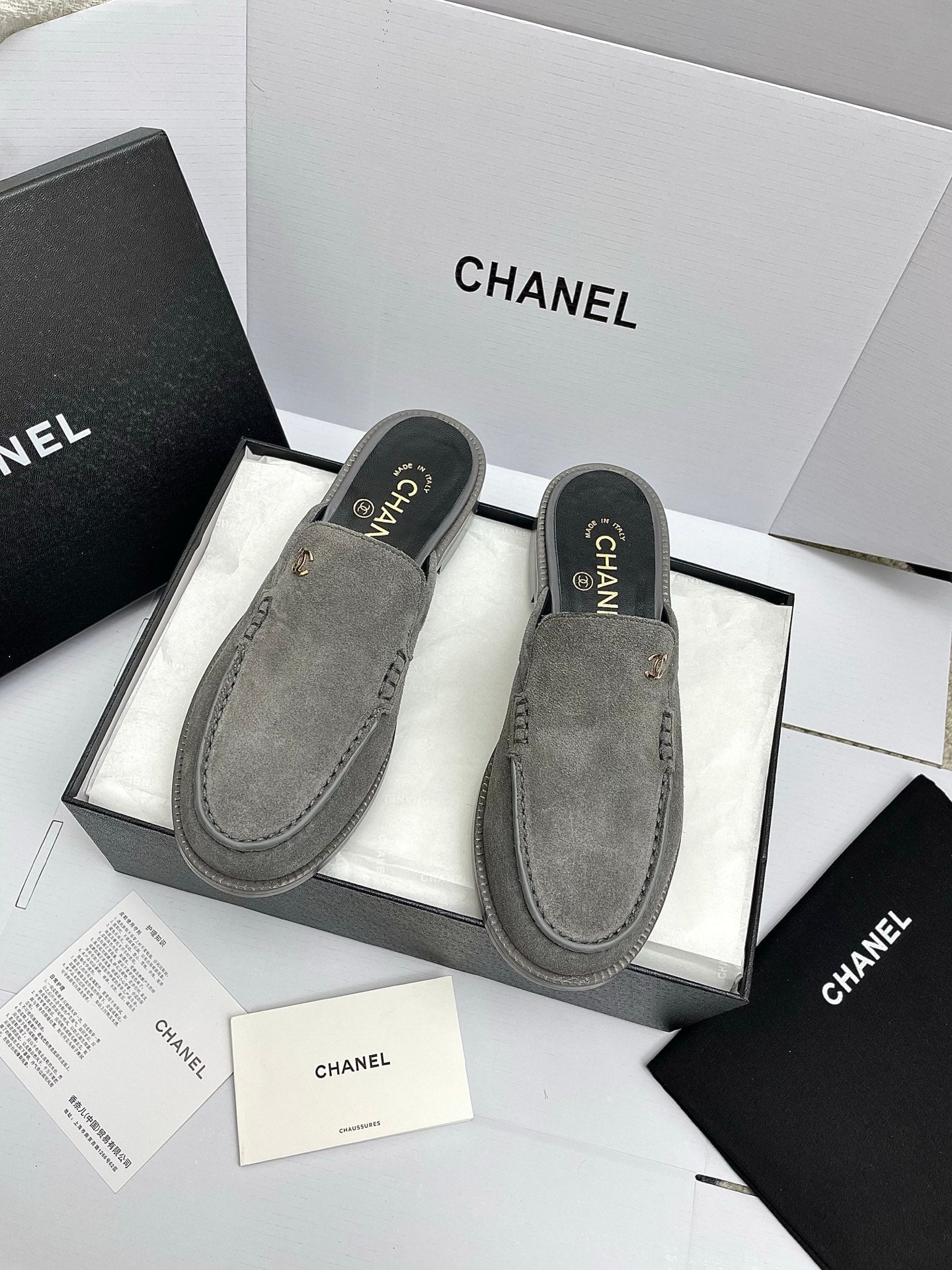 CC 26s Double C Mule Gray Suede 645304