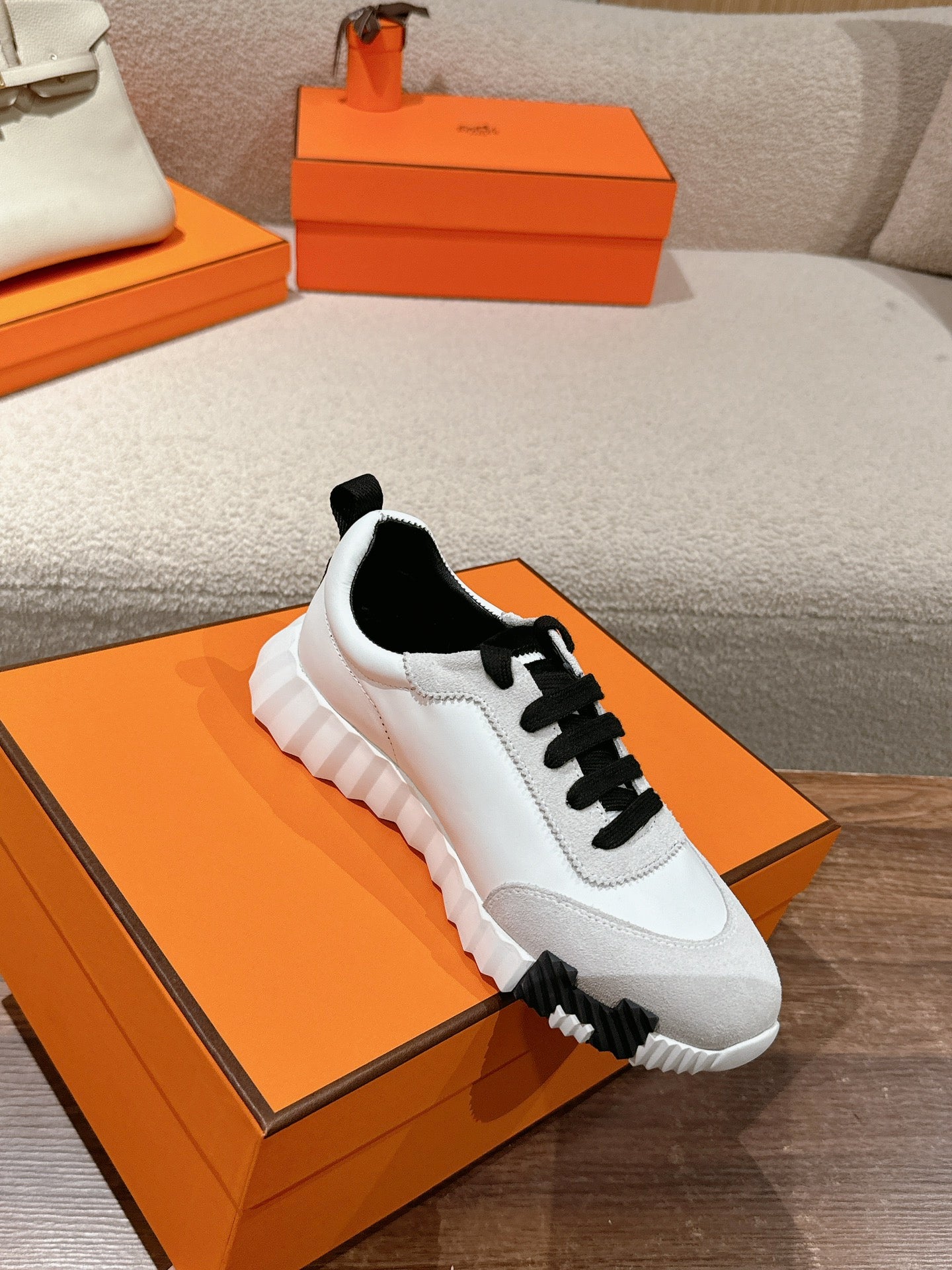 HM Mainland Sneaker In Pale Gray Suede And White Calfskin