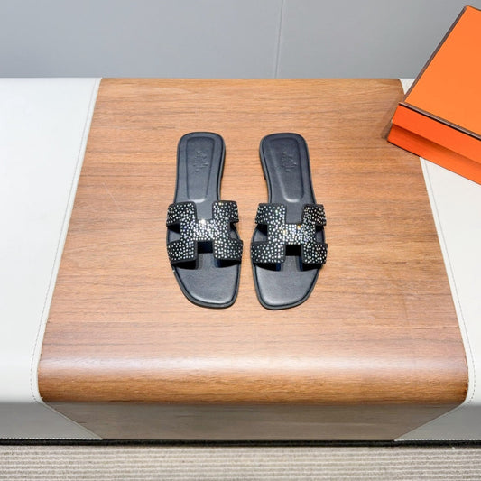 HM Oran Sandals Black Cowhide 327122