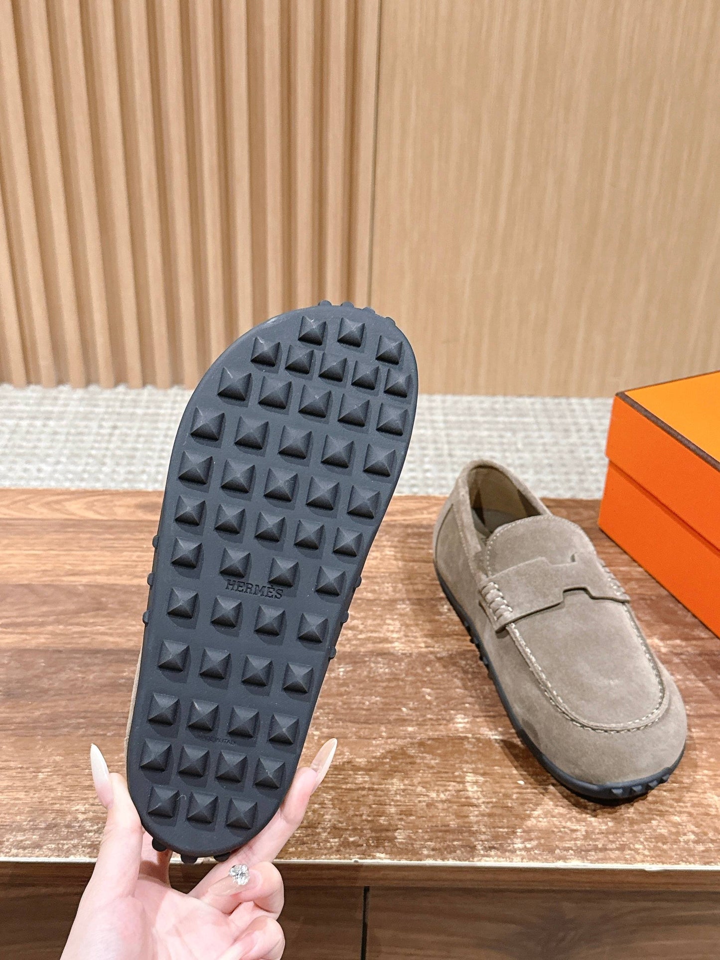 HM Lazy Loafers Warm Taupe Suede 553762