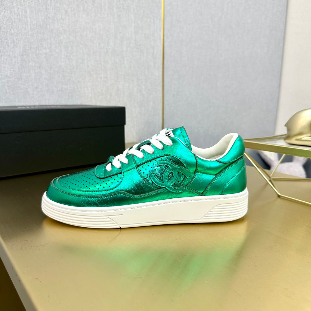 CC 26s Low Top Sneakers Metallic Leather 980936