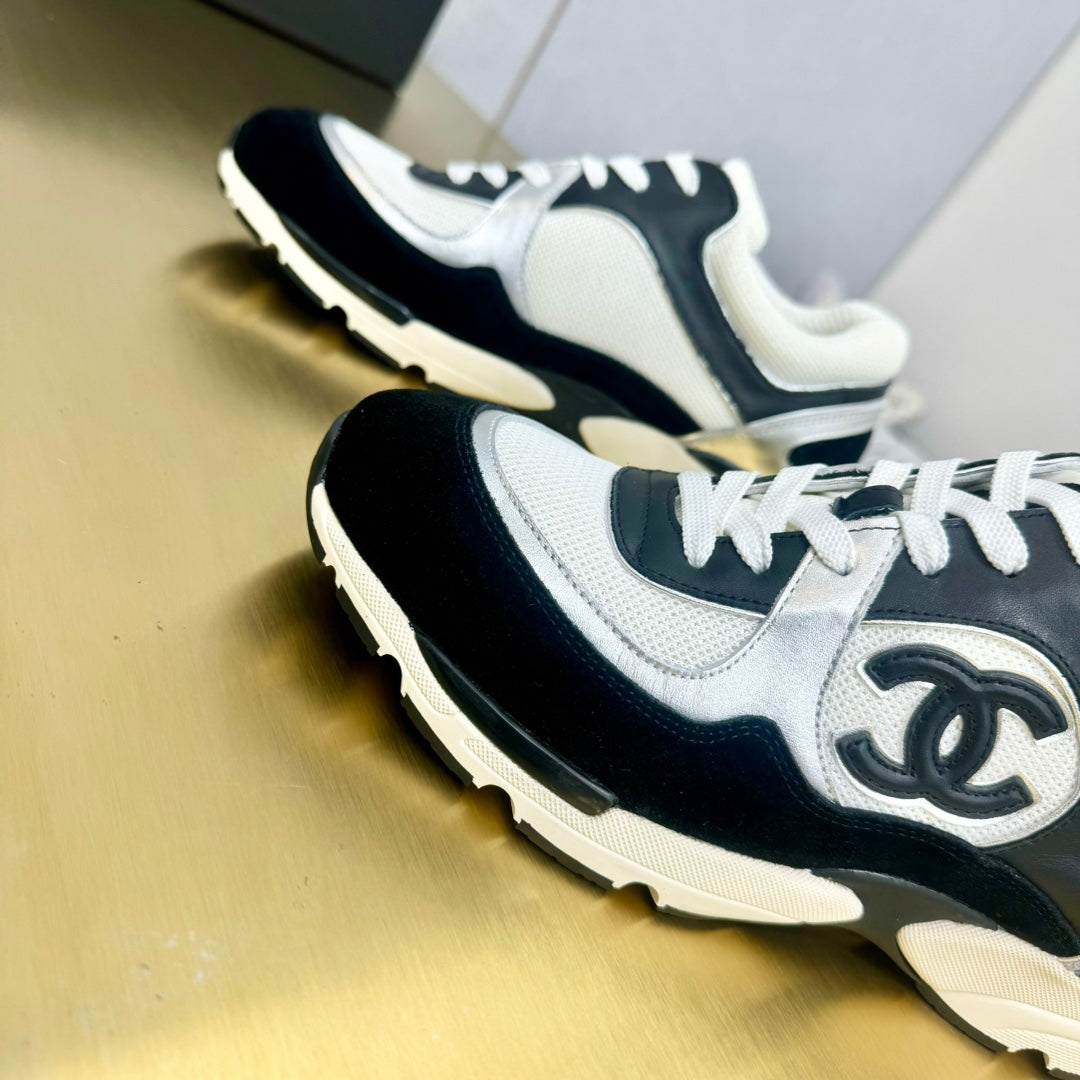 CC 26s Metallic Casual Sneakers Black White Mesh Leather 981006