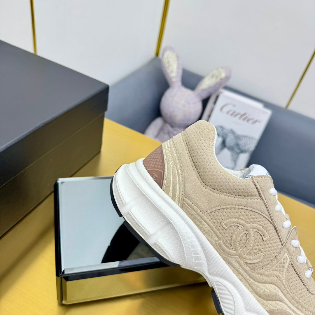 CC Logo Sneakers Beige Suede Fabric 927345