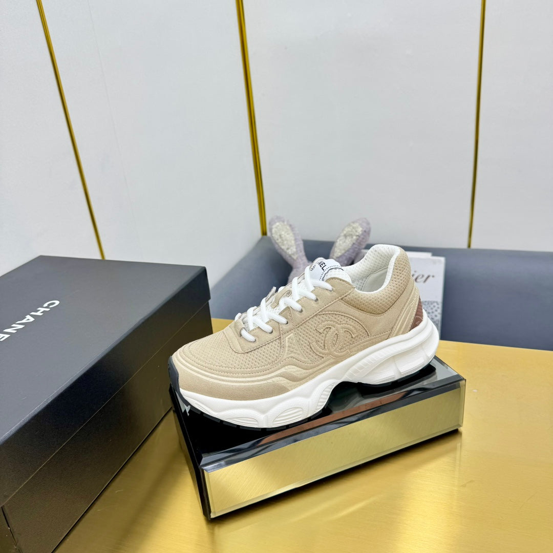 CC Logo Sneakers Beige Suede Fabric 927345
