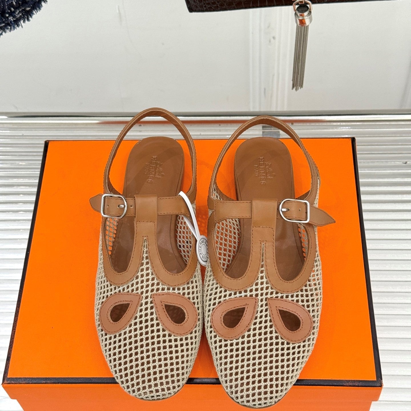 HM 25WF Flat Sandals Mesh Cutout Brown Calfskin 571919