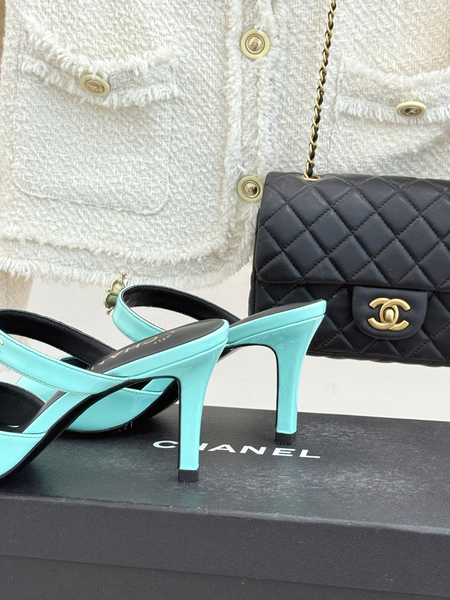 CC 26s High Heeled Sandals Turquoise Patent Leather 643033