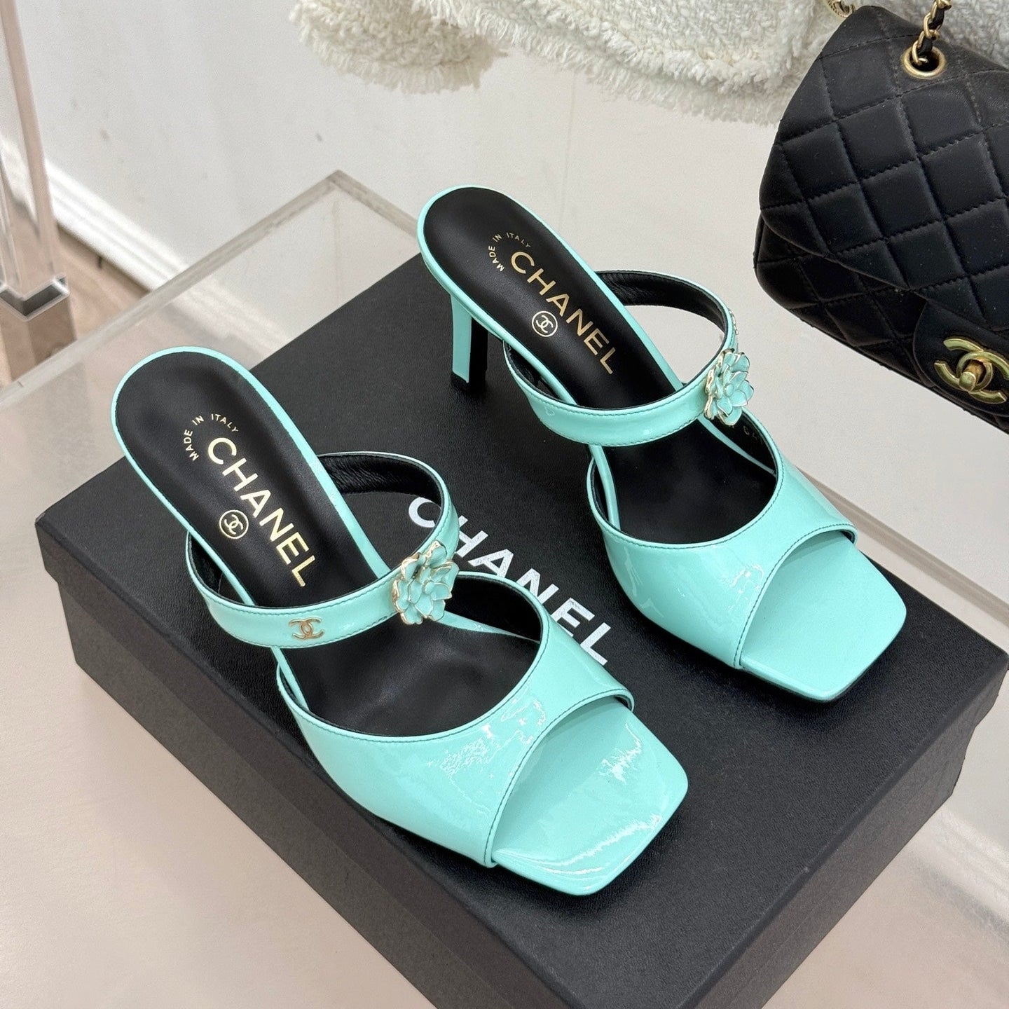 CC 26s High Heeled Sandals Turquoise Patent Leather 643033