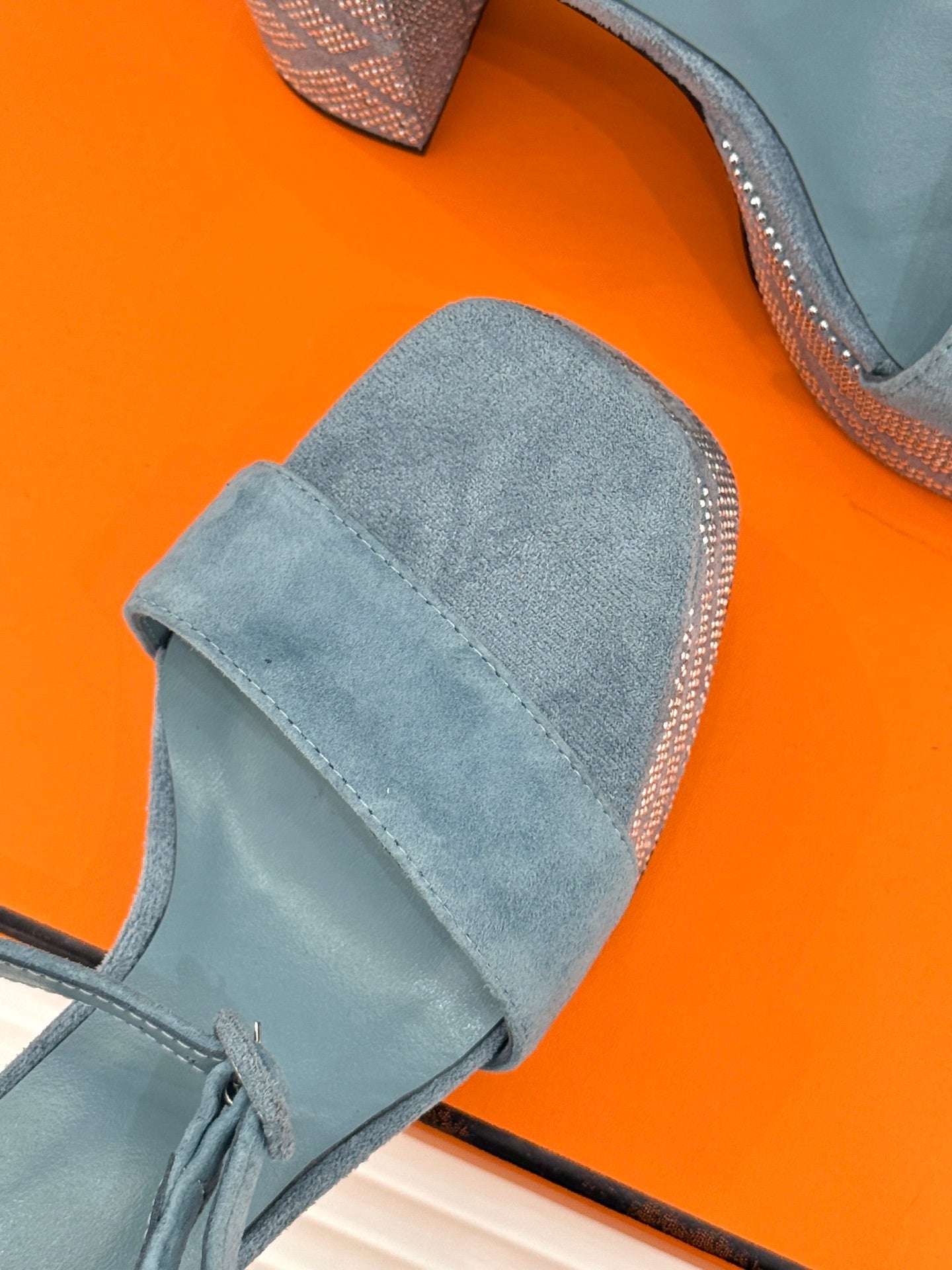 HM 26s Lightning Sandal 7cm Blue Suede Sheepskin 675699