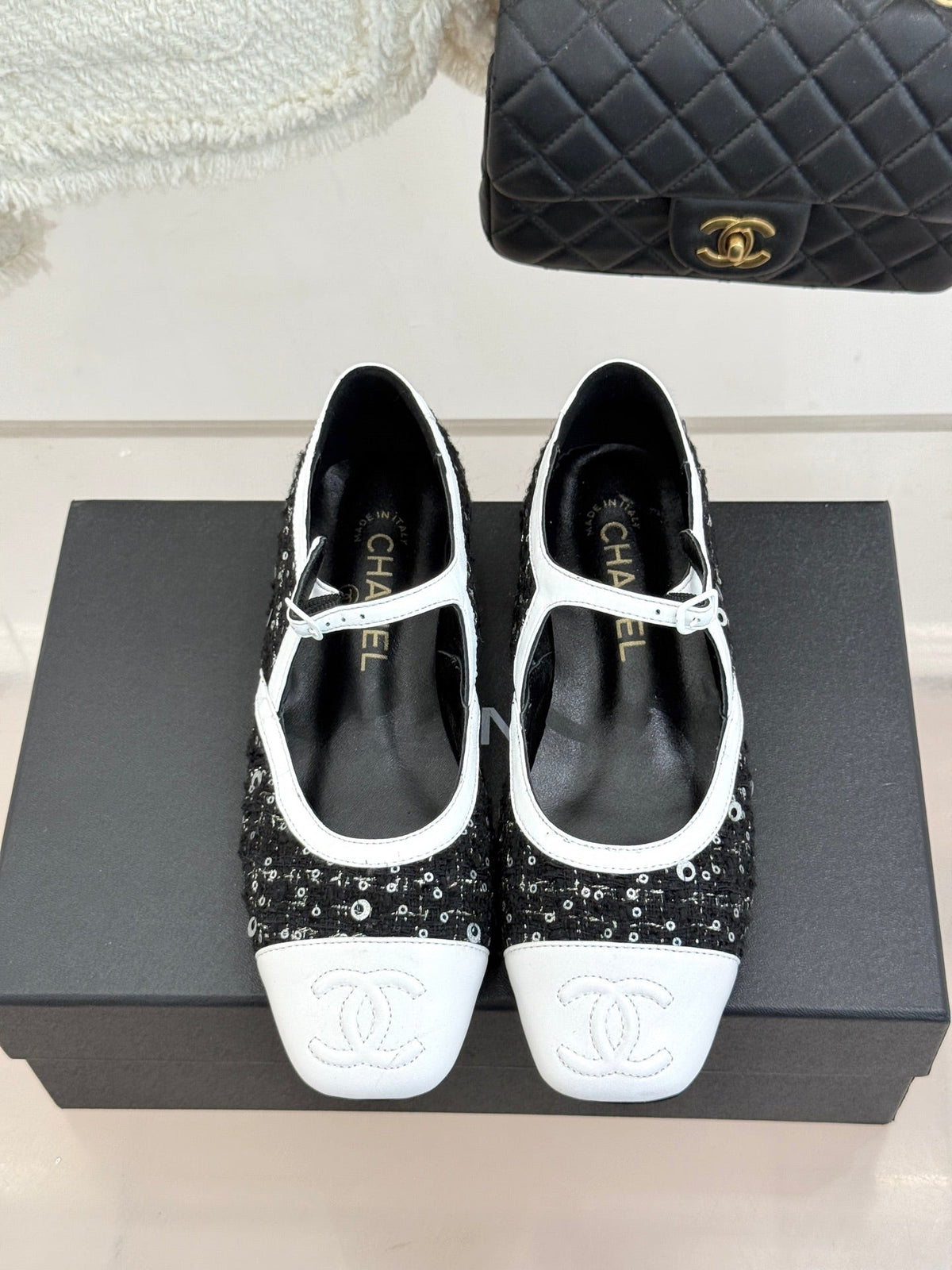 CC 26s Square-Toe Mary Jane Shoes Black White Tweed Leather 920425