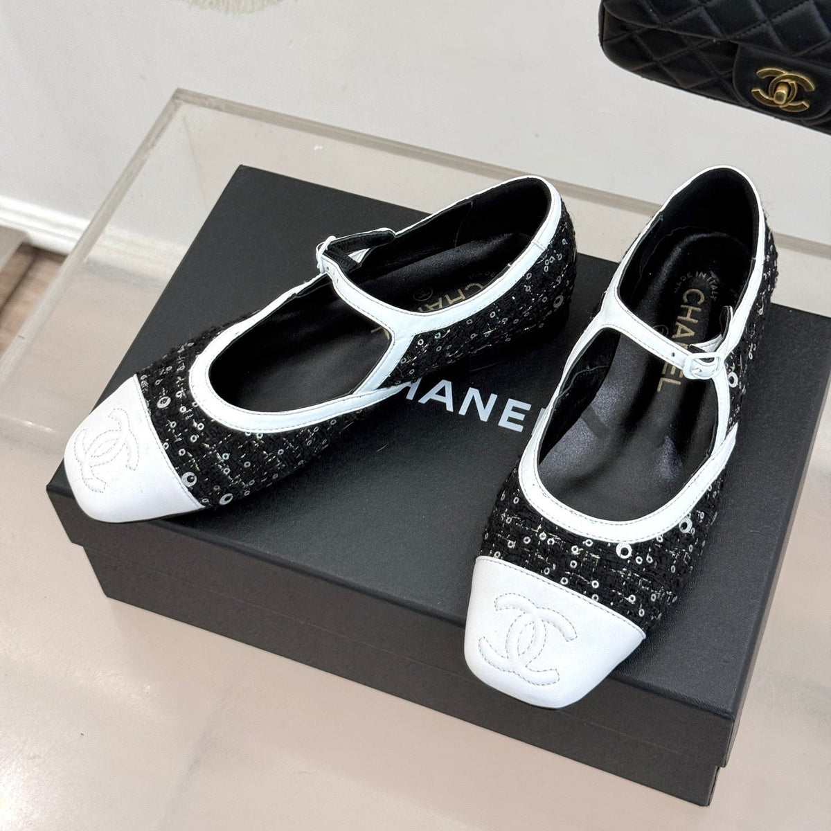 CC 26s Square-Toe Mary Jane Shoes Black White Tweed Leather 920425