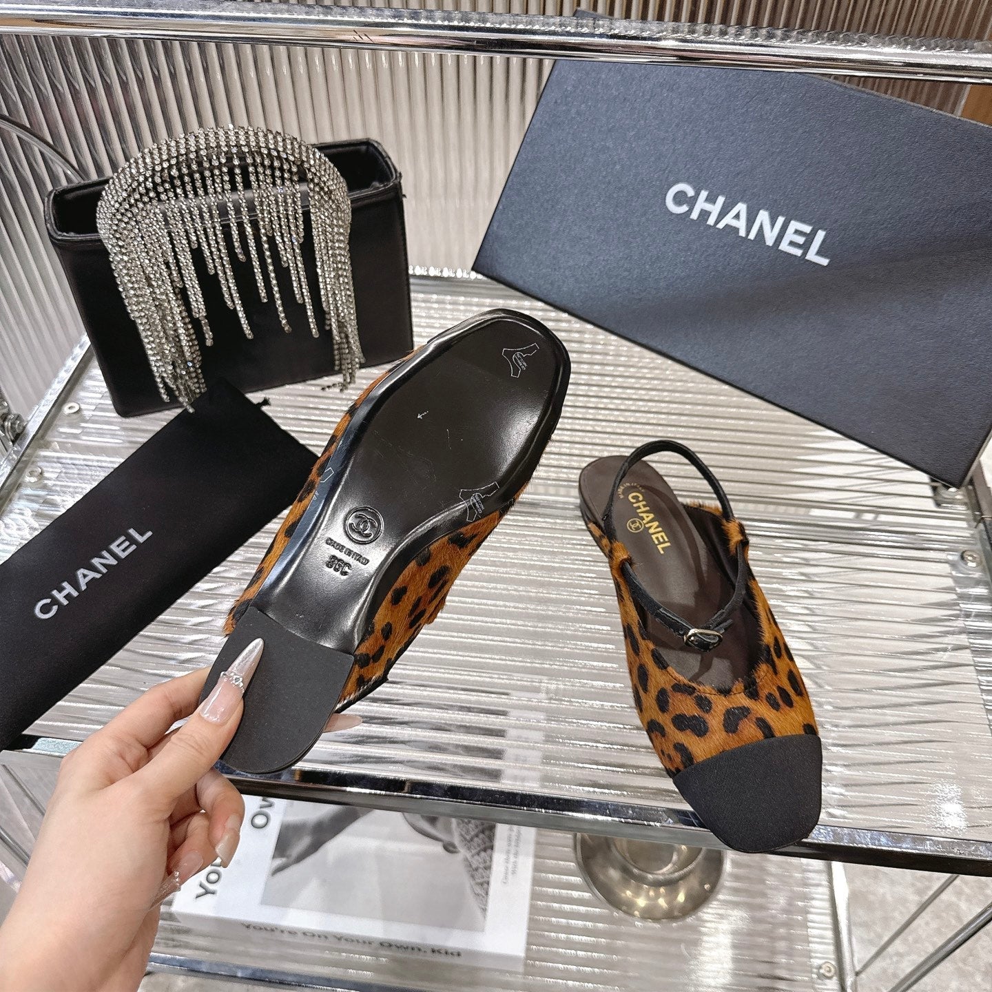 CC 2026 Retro Sandals Leopard Print Calf Hair 668079