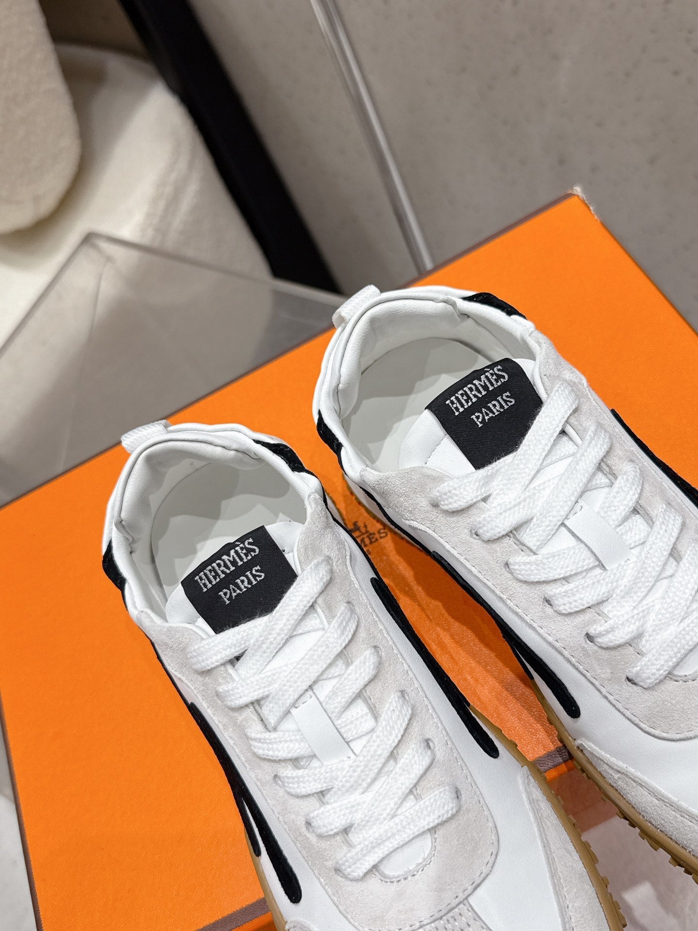 HM Jet Sneaker White Black Grey Suede 554154