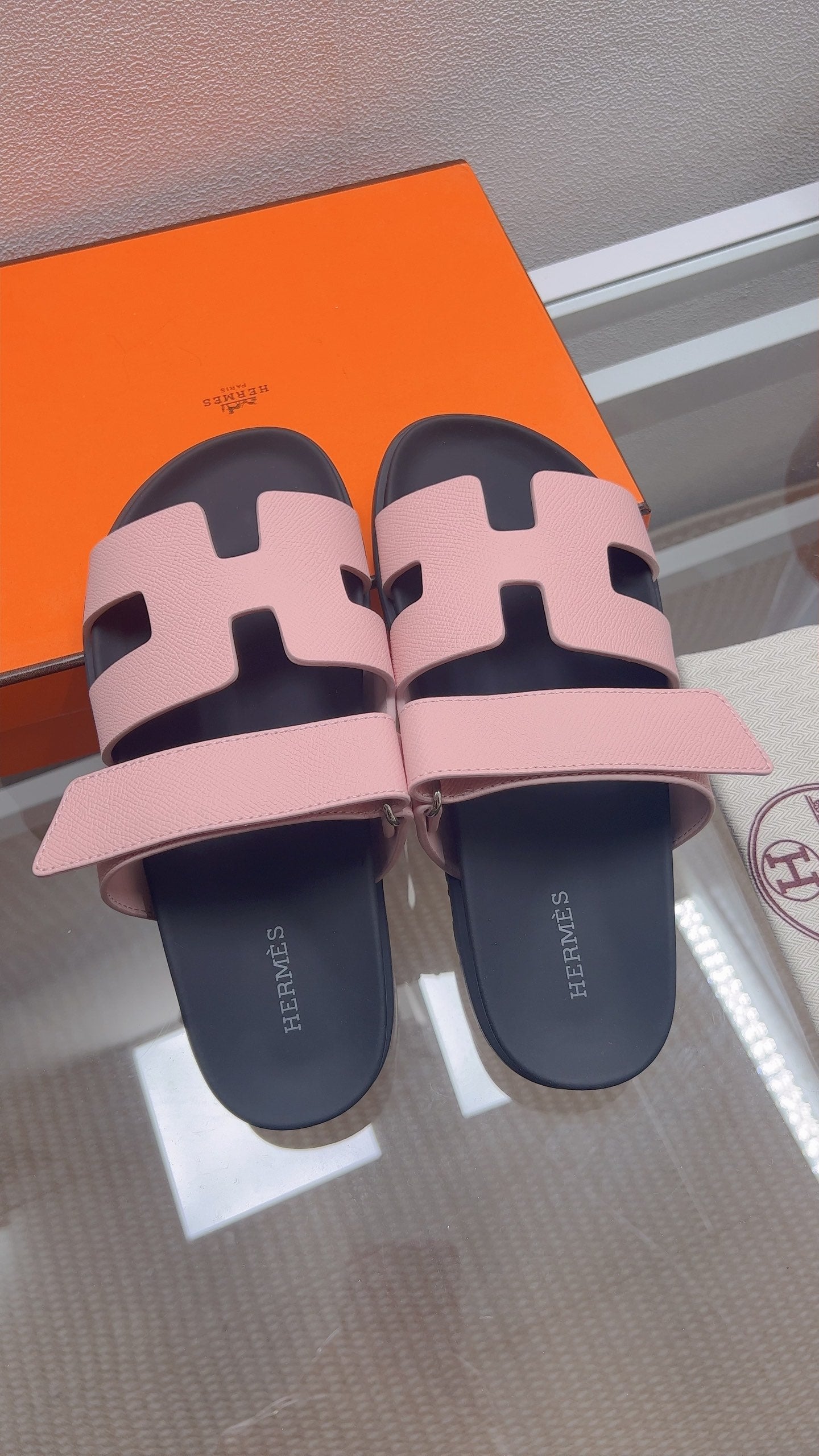HM Chypre Sandal Sakura Pink Espom Leather 827510