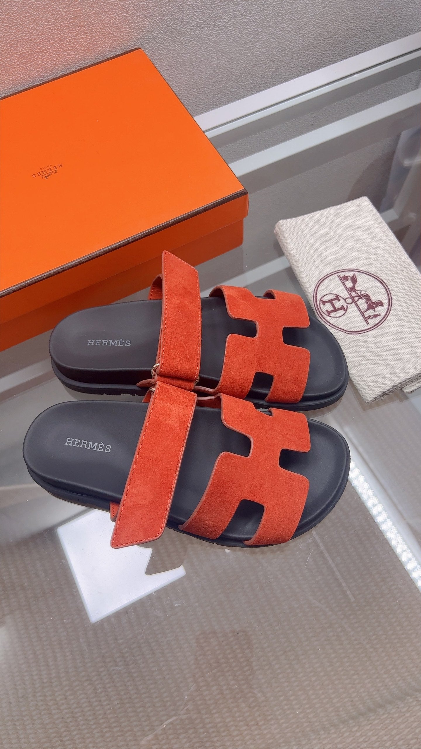 HM Chypre Sandal Red Suede 827513