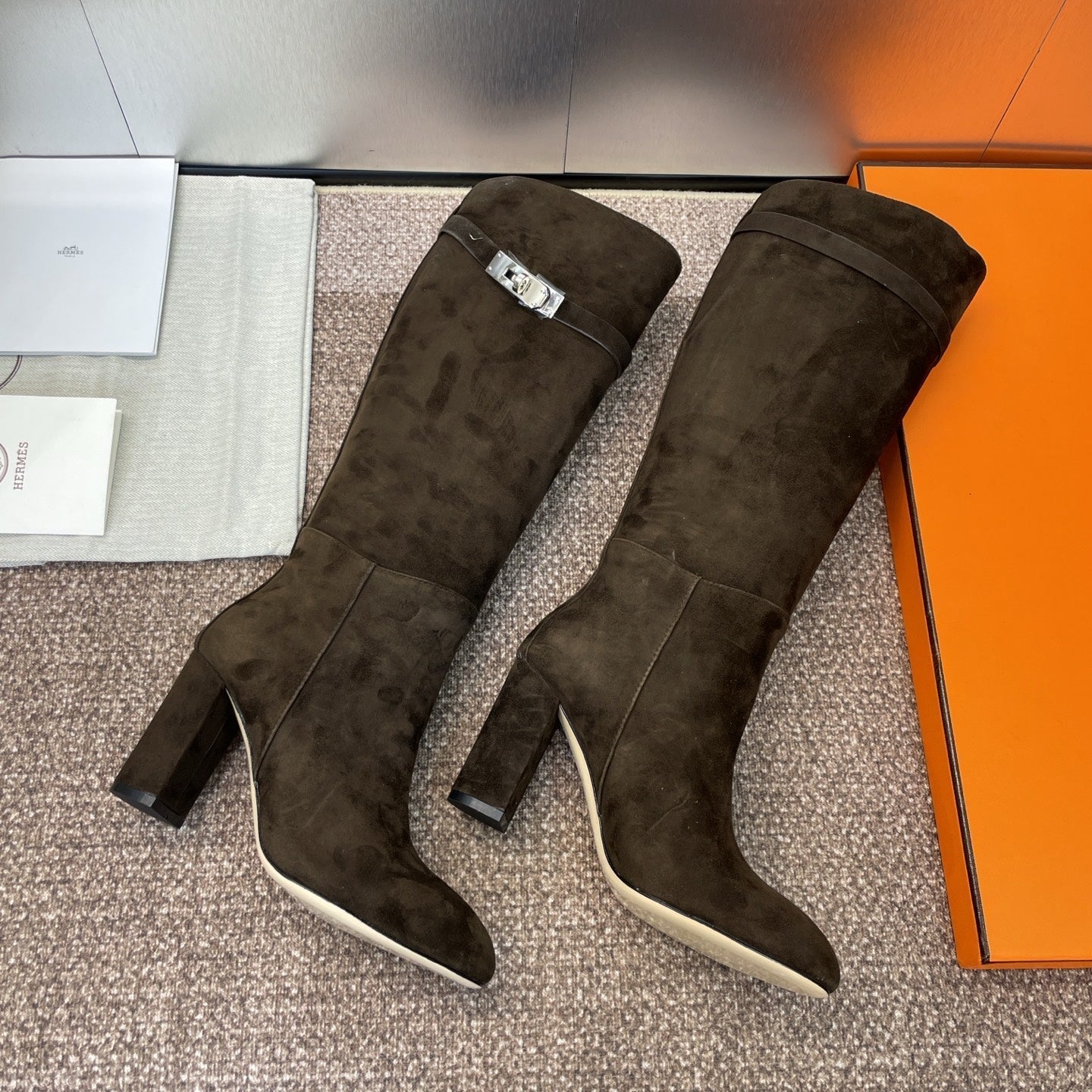 HM 25 Knee-High Boots Dark Brown Suede 508504