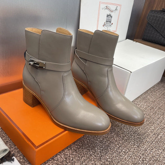 HM 25 Jill Ankle Boot Gray Calfskin 508491