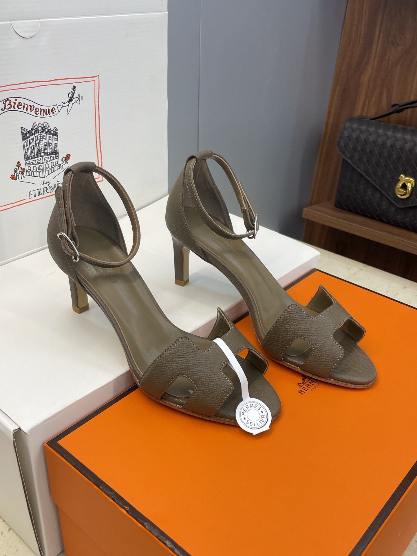 HM 26ss High Heel Sandals 70 Olive Green Cowhide 607123