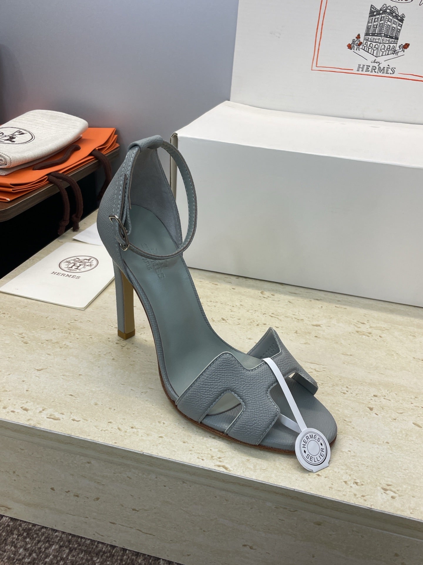 HM 26ss High Heel Sandals 105 Light Gray Cowhide 607126