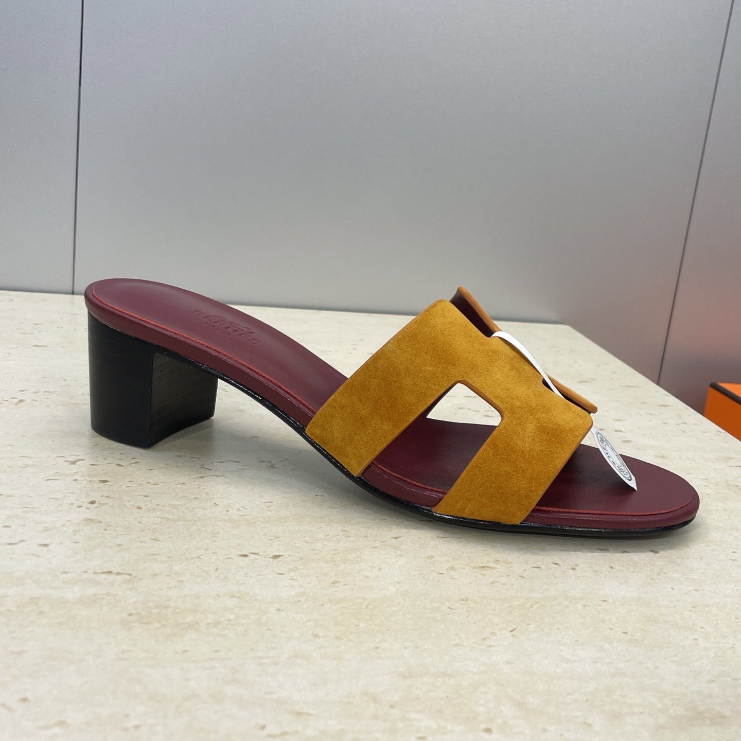 HM 26ss  Oran Sandals 45 Yellow Brown Suede Cowhide 607216