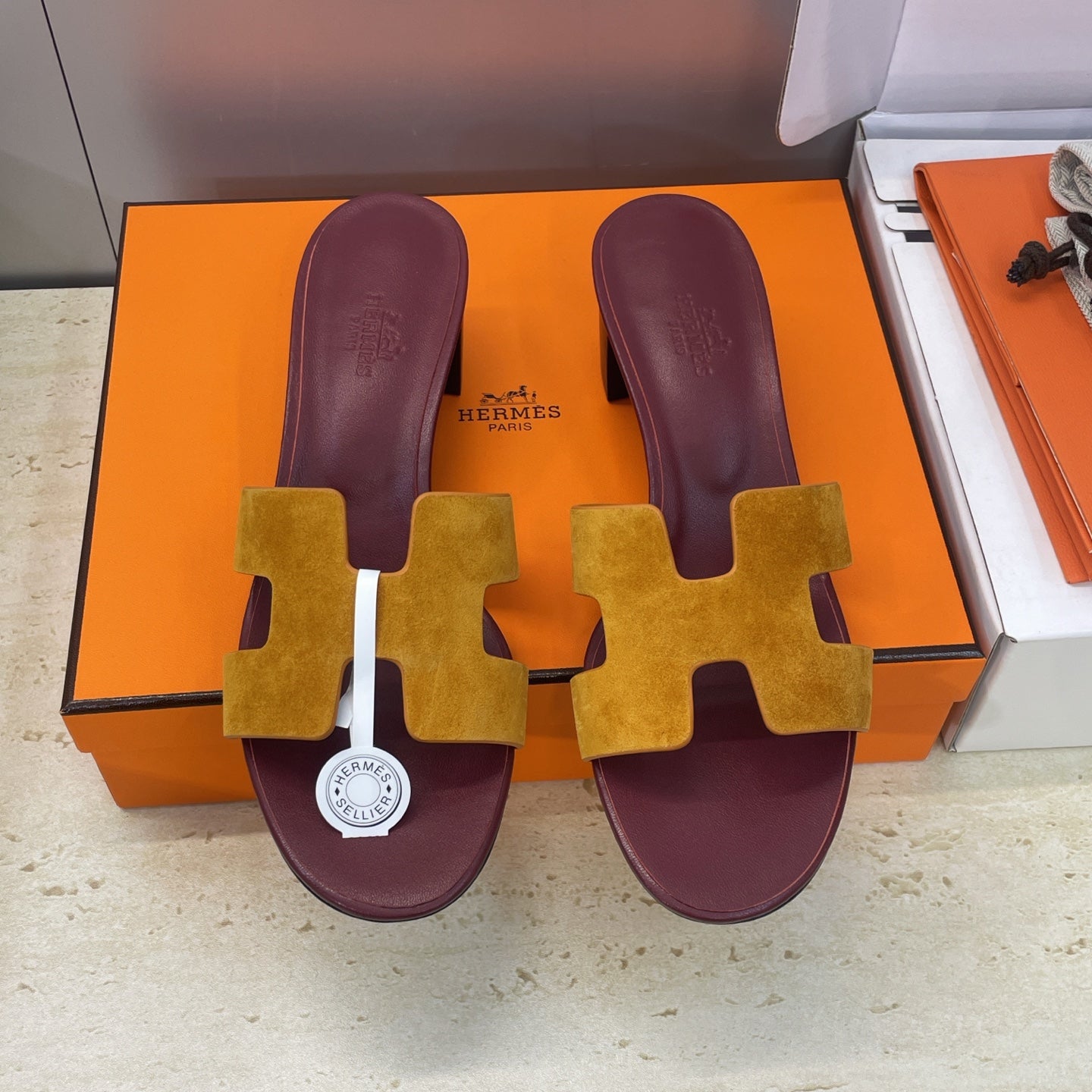 HM 26ss  Oran Sandals 45 Yellow Brown Suede Cowhide 607216