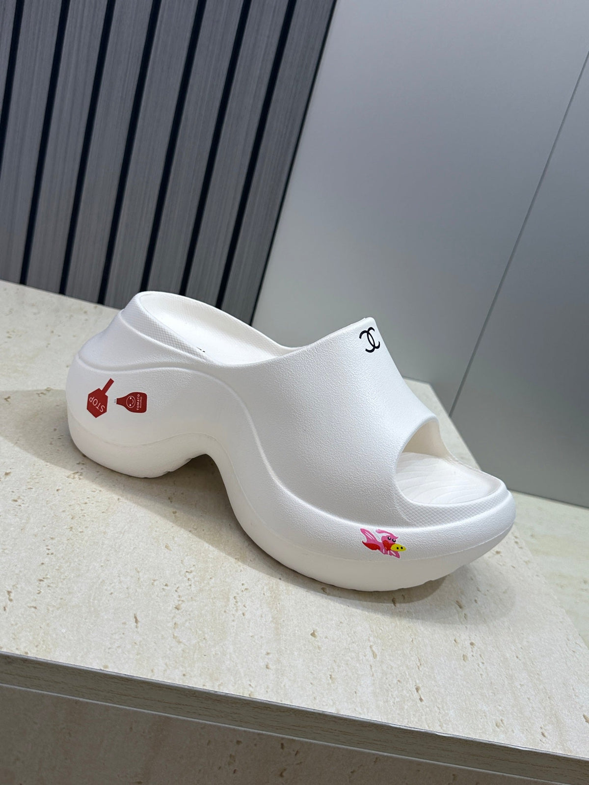 CC Platform Round Toe Open Toe Sandals White Rubber 830393
