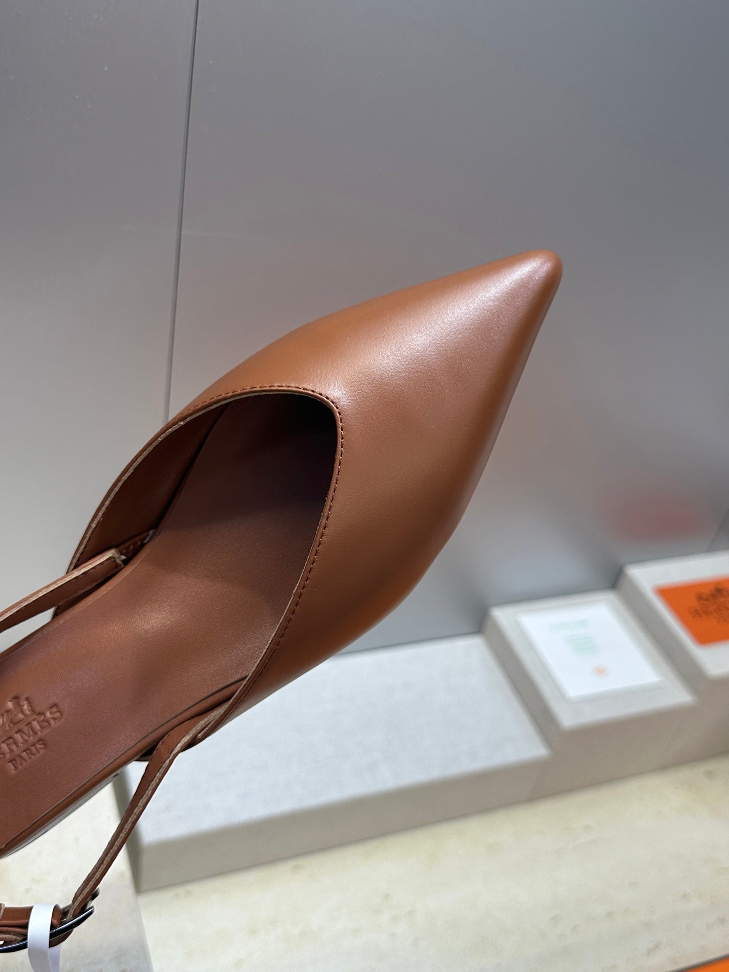 HM Nicoletta Slingback Flat Brown Calfskin 830185