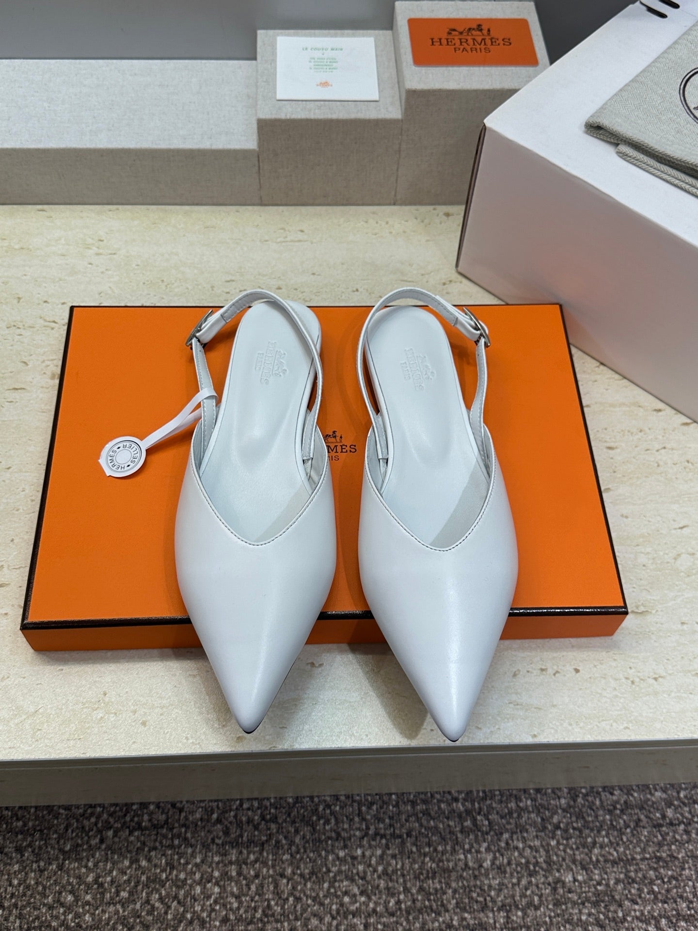 HM Nicoletta Slingback Flat White Calfskin 830186