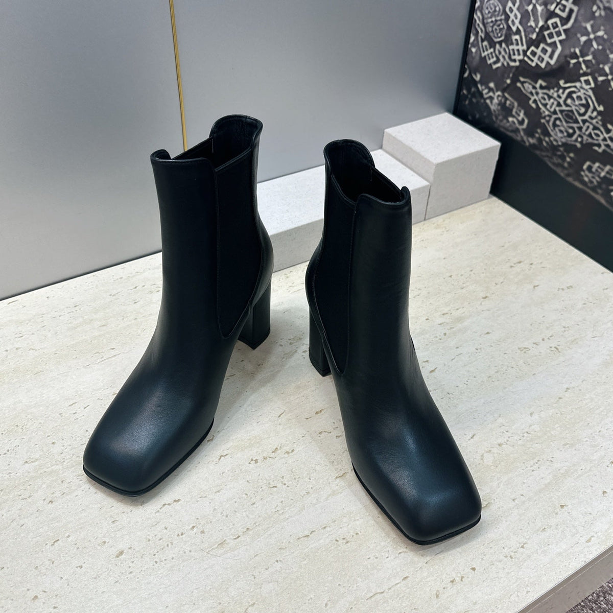 CC 26S Chelsea Ankle Boots 7.5cm Black Calfskin 118739