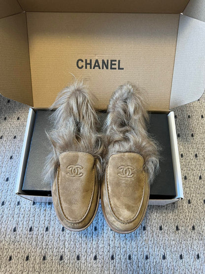 CC 26 Furry Loafer Brown Suede Kidskin and Shearling Lambskin 592925