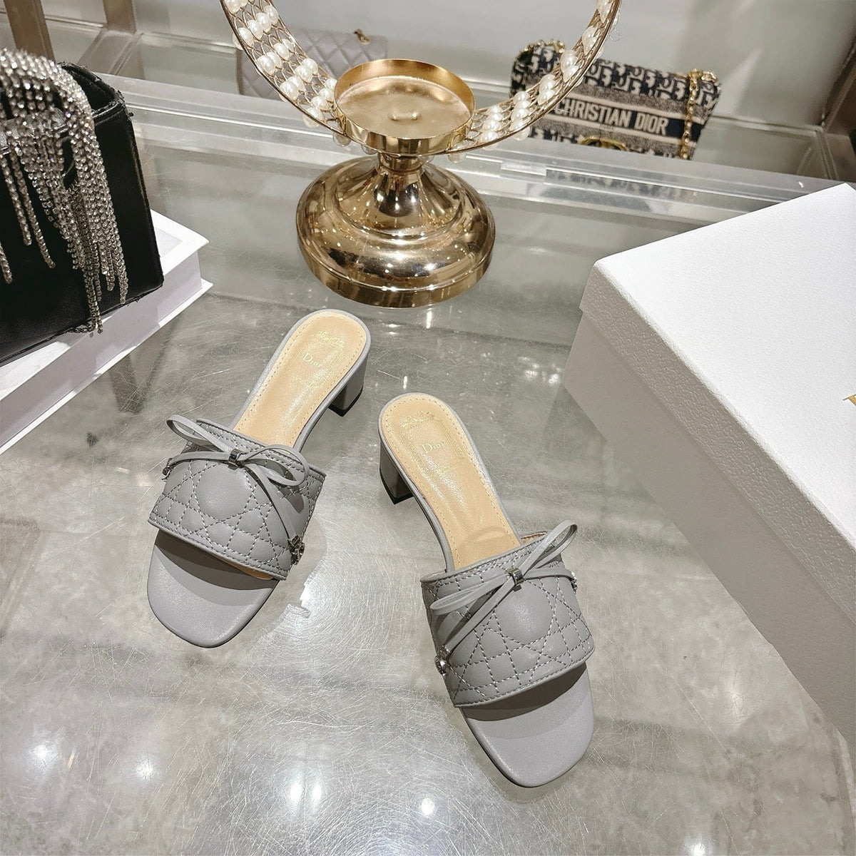 CD 26s Slippers Gray Beige Sheepskin 679865