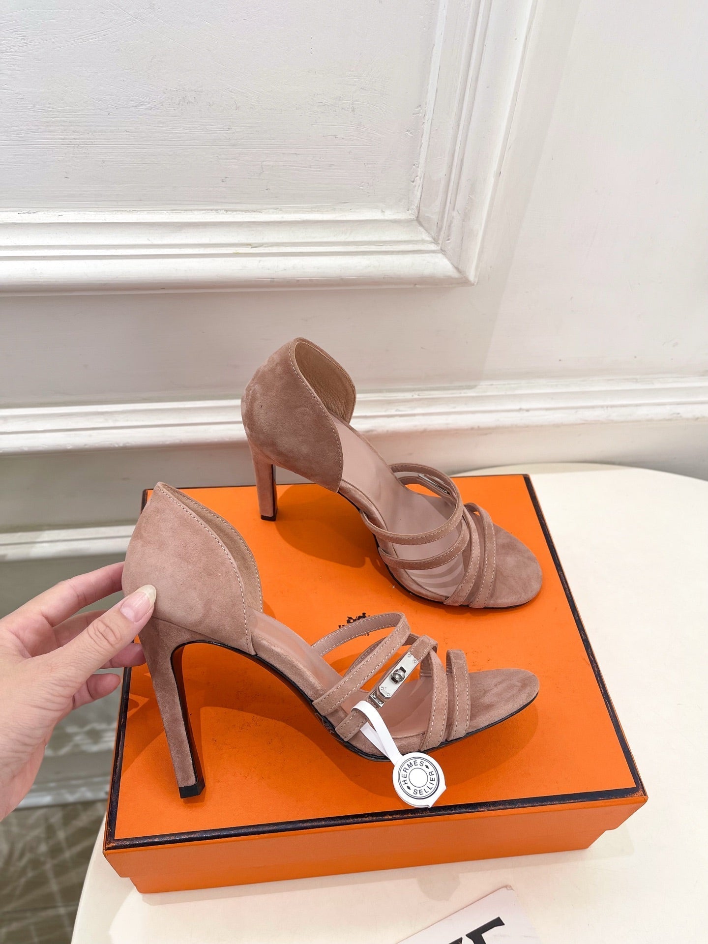 HM Lipstick 105 Sandals Brownish Suede 536141