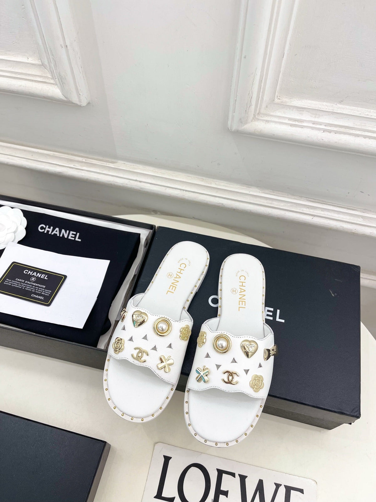 Chanel 26s Flat Sandals White Lambskin Charm-Decorated