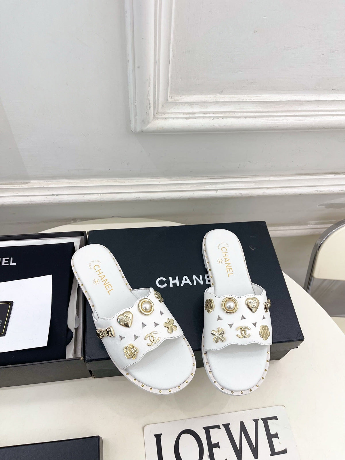 Chanel 26s Flat Sandals White Lambskin Charm-Decorated