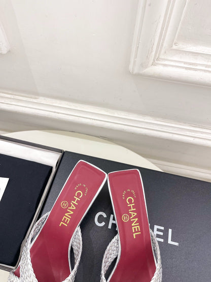 Chanel 2026 Kitten Heel Slippers Leather Sheepskin 831530