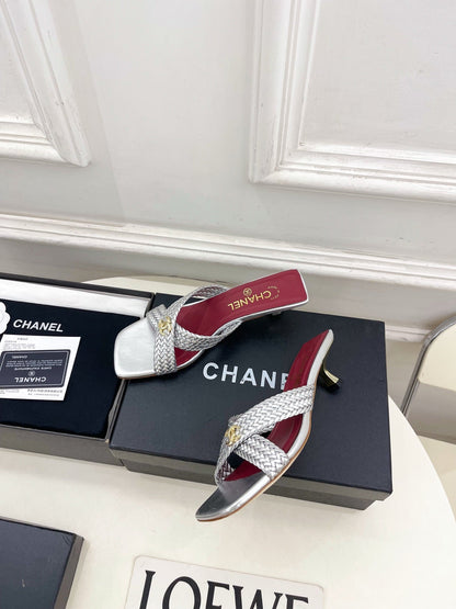Chanel 2026 Kitten Heel Slippers Leather Sheepskin 831530