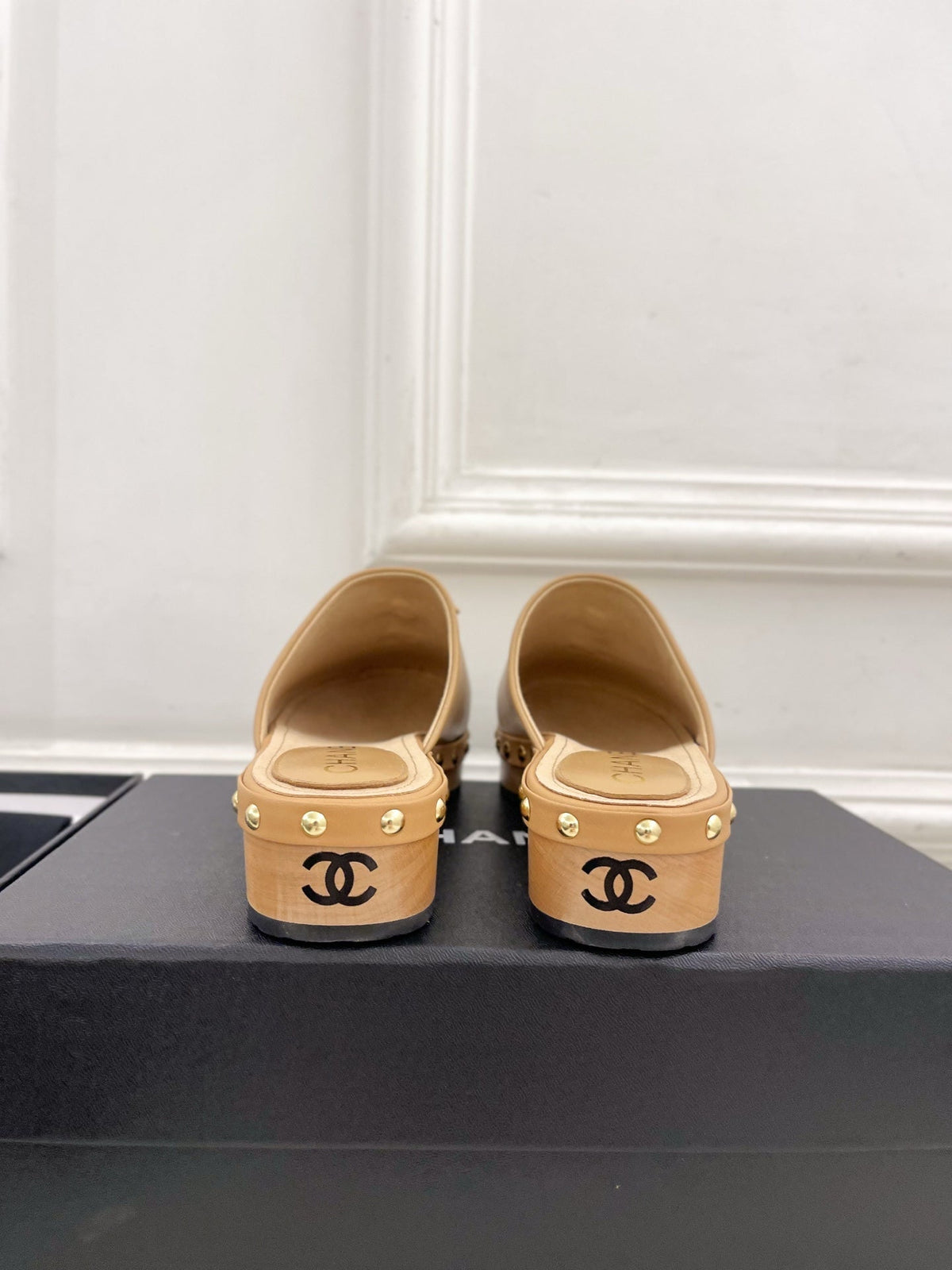 CC 26s Wood Platform Slip-on 3.5cm Light Beige Leather 891747