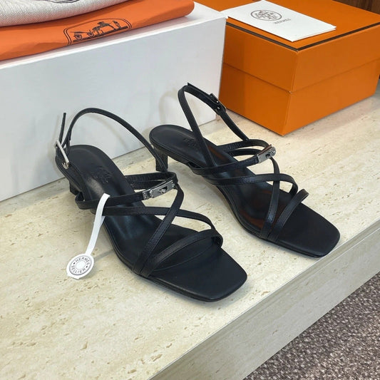 HM 26ss Kelly Sliver Buckle Sandals 40 Black Calfskin 607170