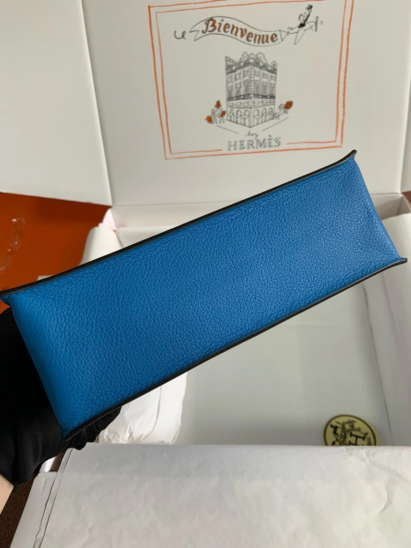 KELLY DANSE 22 EVERCOLOR BLUE IN CALFSKIN SLIVER HARDWARE