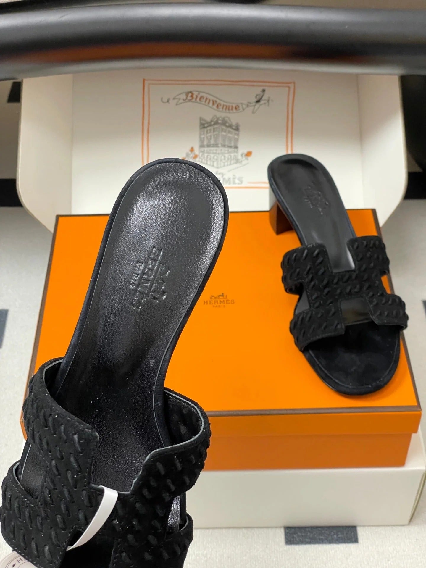 HM 25S ORAN HIGH‑HEEL SANDAL IN BLACK SUEDE AND LAMBSKIN