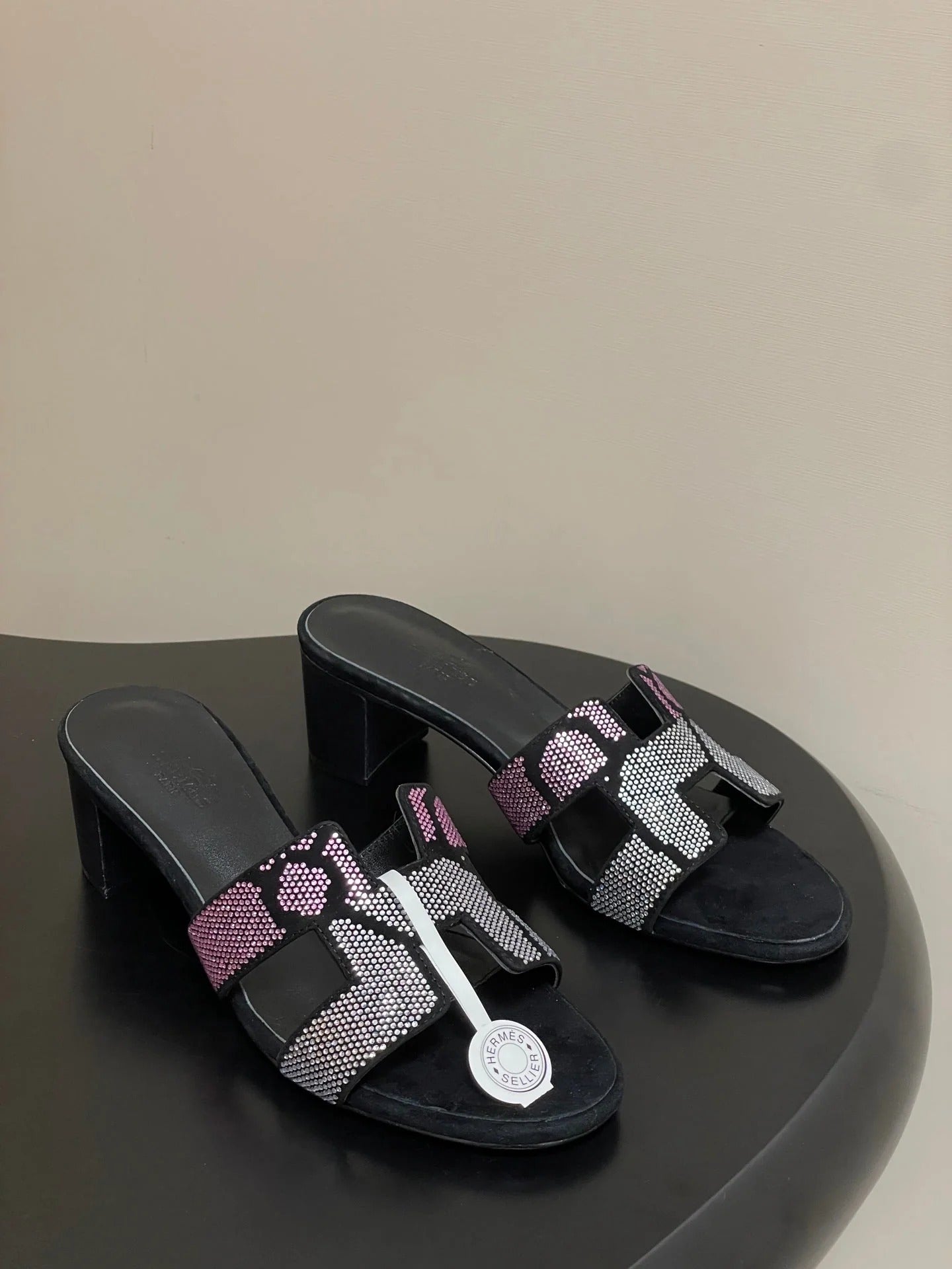 HM 25S ORAN HIGH‑HEEL SANDAL 50 MM IN BLACK LAMBSKIN WITH WHITE MIX PINK STONE DETAILS