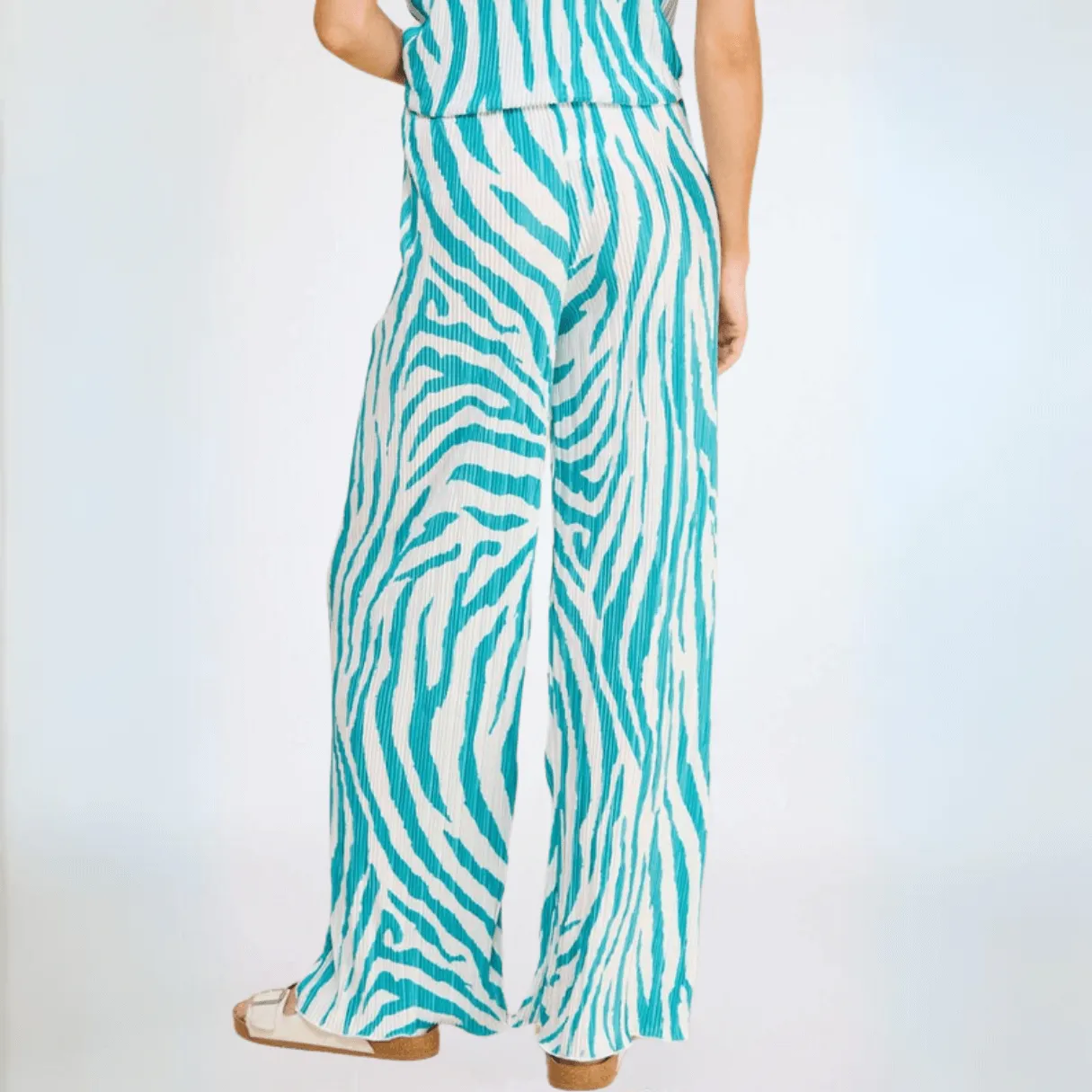 Nova Pleated Set CLEARANCE FINAL SALE