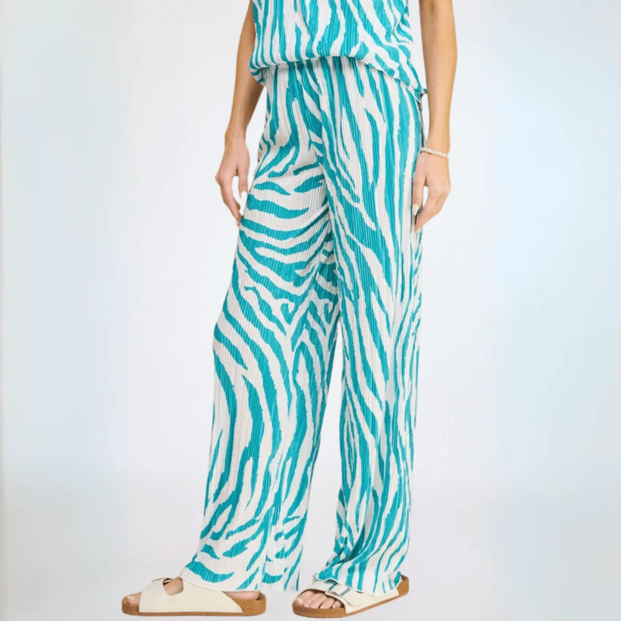 Nova Pleated Set CLEARANCE FINAL SALE